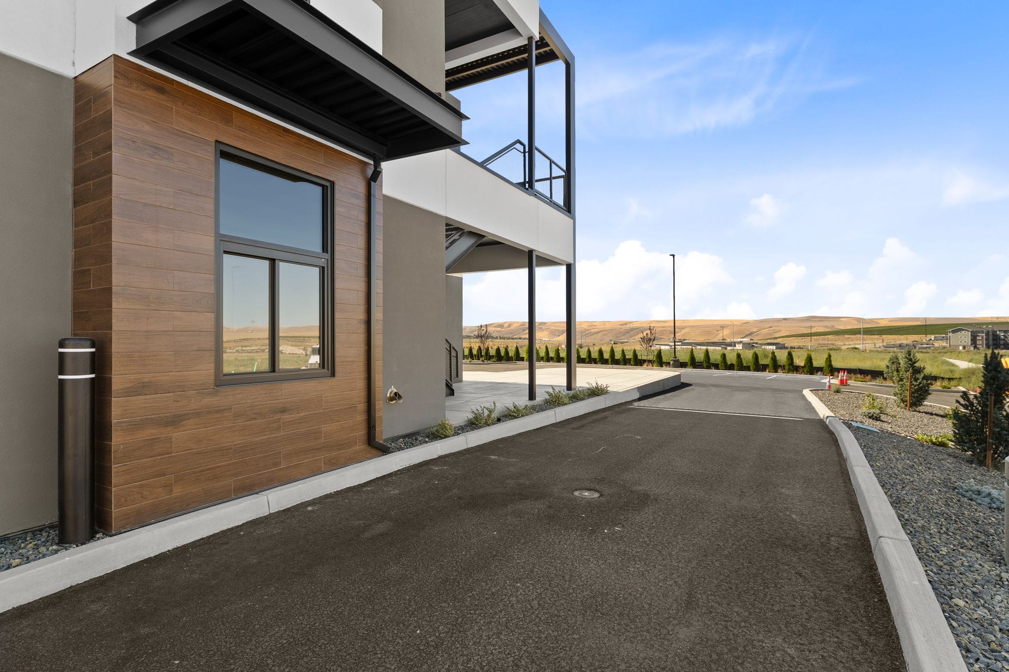 Exterior view 4
